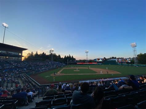 tacoma rainiers home games.